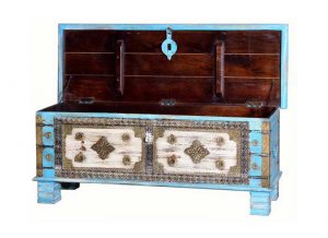 baul-arabe-azul-abierto