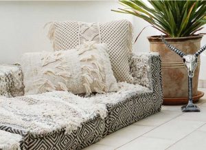 cojin-suelo-grande-respaldo-nordico-boho-blanco-negro-chillout