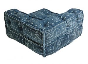 cojin-grande-sofa-suelo-azul-detalle