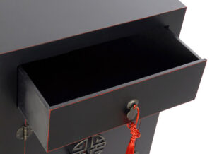 mesilla-noche-oriental-negra-filo-rojo-cajon