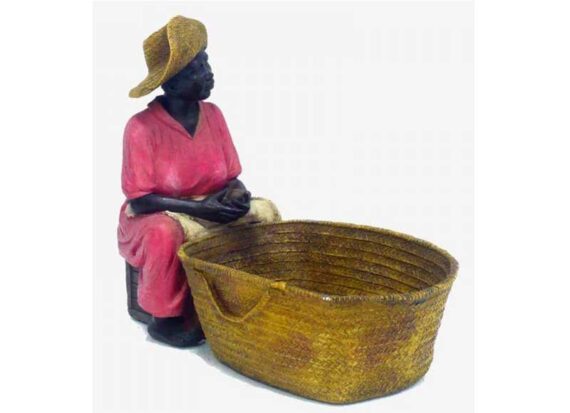figura-decoracion-mujer-africana-vestido-rosa
