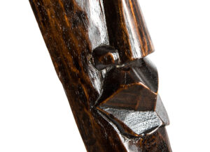 mascara-pared-madera-albasia-marron-acabado